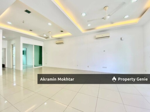 FREEHOLD & RENOVATED | Double Storey Terrace@Nadayu 92, Kajang