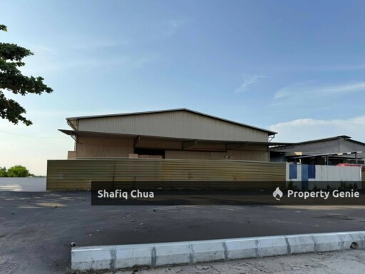 Vacant and Bare Warehouse Teluk Gong, Klang For Rent