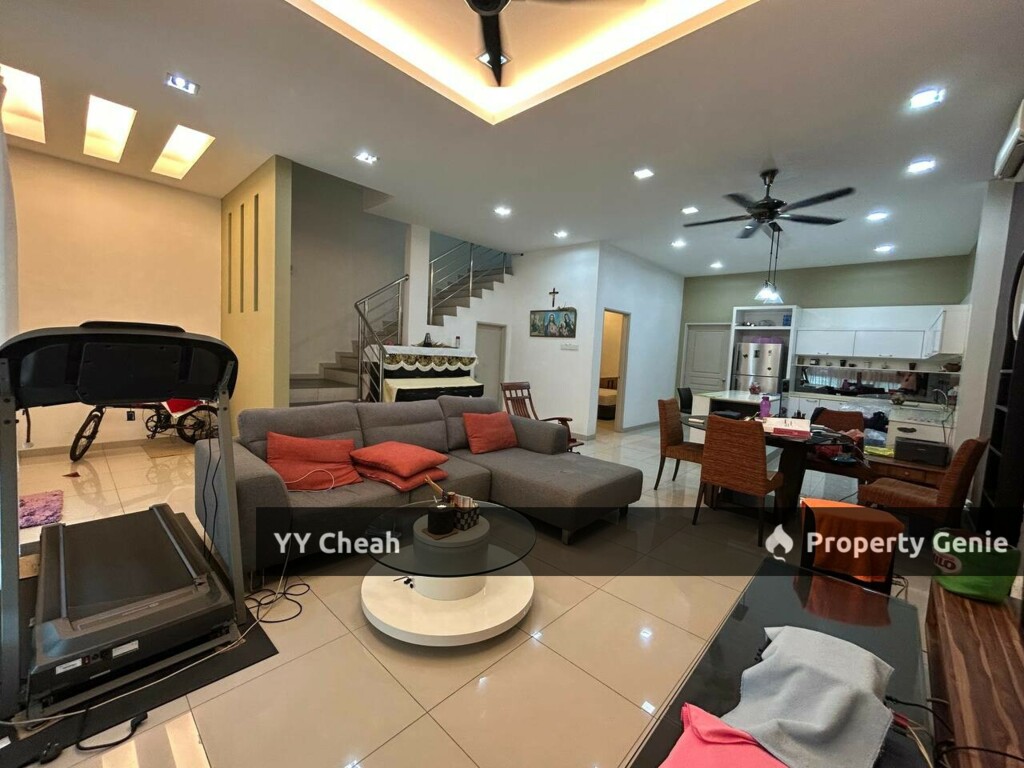 For Sale Freehold Botani Area Fully Furnished Big Size 24'x73'