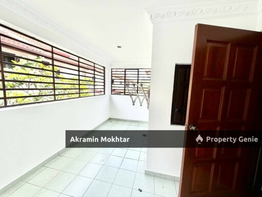 Freehold, Refubish & Renovated | Double Storey House Setia Alam Sari  Bangi