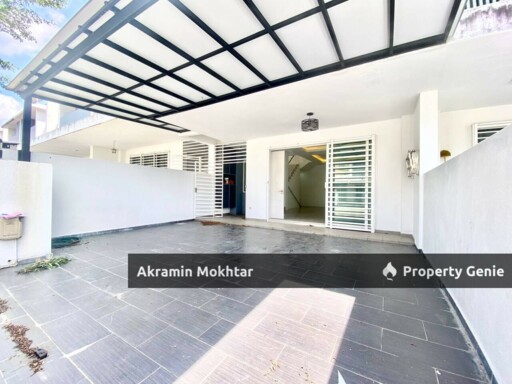FREEHOLD & RENOVATED | Double Storey Terrace@Nadayu 92, Kajang