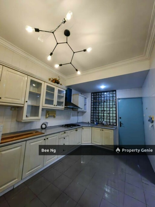 Taman Perling / Jalan Layang / 2 Storey Semi D / Fully Furnish