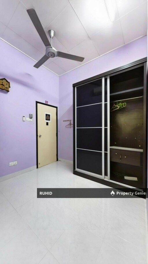 Freehold Seri Austin Single Storey Terrace House 3R2B