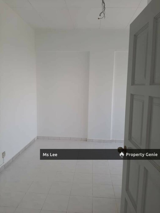 3rd Floor Shop Apartment RM 500 (KFC/NSK)-Taman Sentosa Utama @ Klang-Ready 15/7 or 31/7