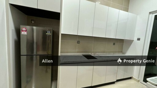 Tri Tower Unit with City & Sea View