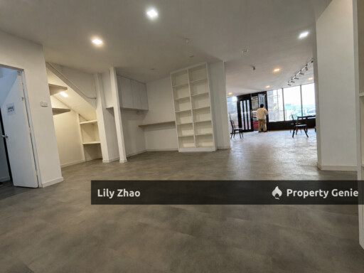 Warehouse cum Showroom cum Office hub for Rent, 11,200 sq ft📍Bundusan, Penampang, Kota Kinabalu.