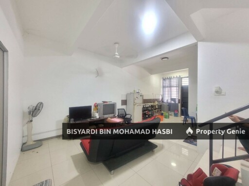 2 STOREY TERRACE TAMAN SAUJANA KLIA, SEPANG .
