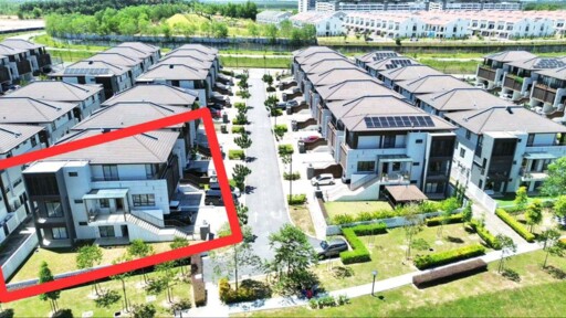 The Mulia Residence