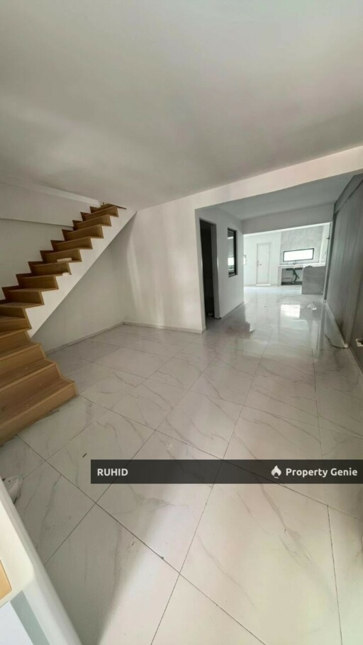 Taman Mount Austin - FULLY RENOVATED DOUBLE STOREY LOW COST HOUSE