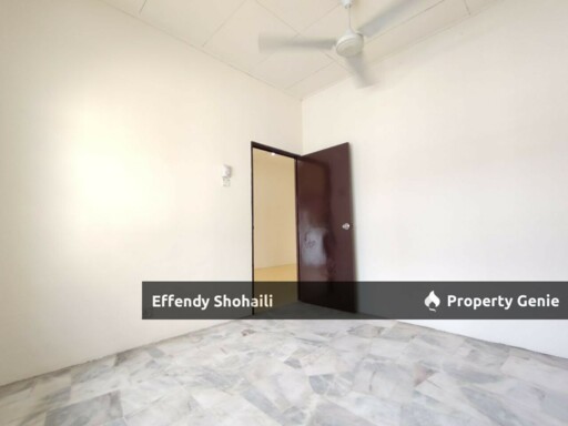 BANDAR MAHKOTA BANTING JALAN SURIA TERRACE