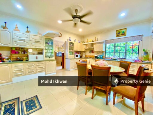 2 STOREY BUNGALOW SEKSYEN 7