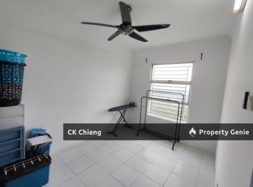 Calisa Residence Rent, Partially Furnished 3 Rooms, Taman Mas Puchong