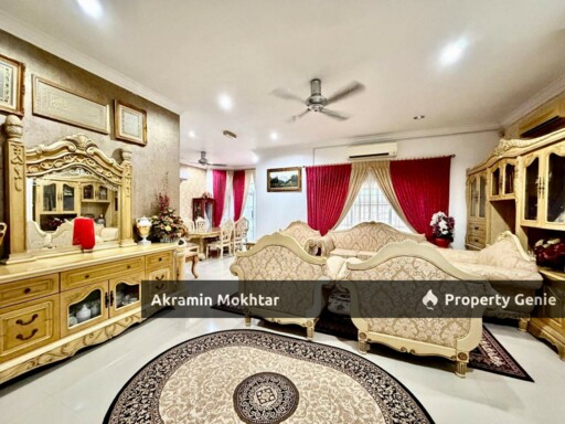 Freehold & Renovated | Setingkat Setengah Bungalow Jalan Tasik Biru Sungai Buloh