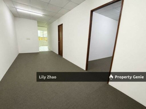 Shop Office for Rent, 2nd Floor, Road Frontage, 5 Rooms 1,100 sqft, Padimas Point Commercial, Penampang bypass, Kota Kinabalu.