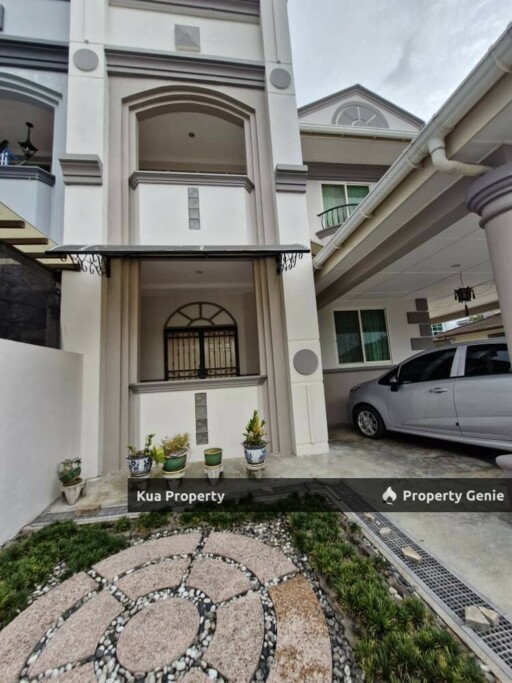For Sale! BELOW MARKET VALUE! Double Storey Semi Detached House  at Taman Woodland, Stutong