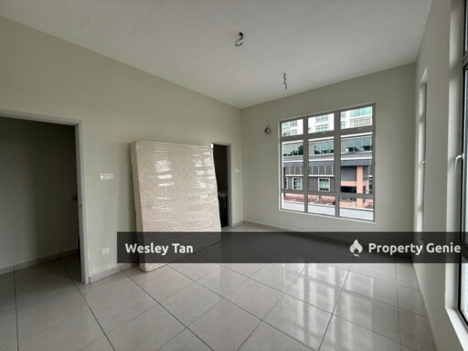 Below Bank Value! Freehold Corner 2.5 Storey Terrace @ Bukit Katil