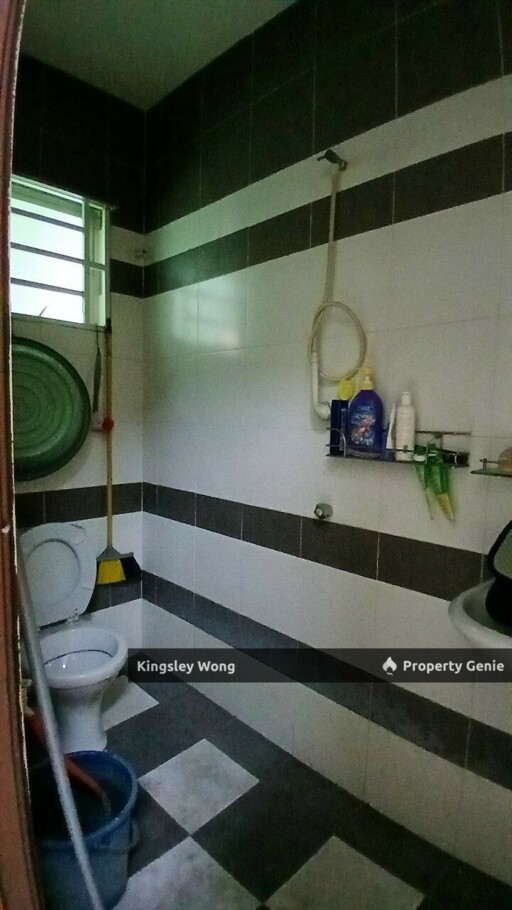 Menglembu Double Storey Inter Corner Terrace House