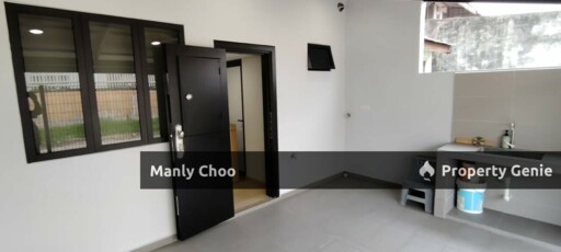 1 ROOM 1.5 Storey Taman Bachang Baru Nr Peringgit Batu Berendam Malim