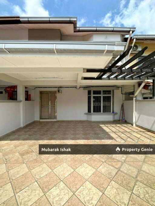 Bandar Mahkota Cheras | Renovated Freehold Double-Storey Home in Gated & Guarded