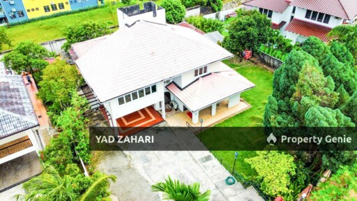 Seksyen 11, Shah Alam | Bungalow 6+1 Bedrooms | RM1.8M - Bungalow with Split Level & Huge Land