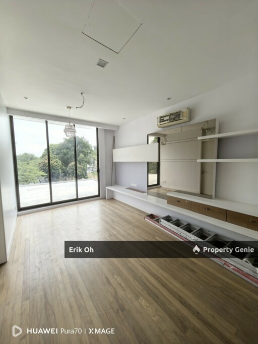 Luxury 3-Storey Corner Bungalow with Pool @ Twin Palm Sungai Long- For Sale