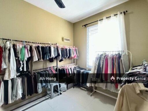 Bukit Indah / Double Storey End Lot / Renovated Unit / Freehold