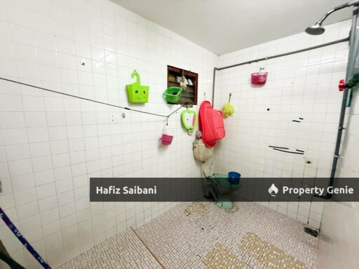 End Lot Single Storey Taman Bunga Melor Klang