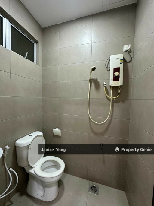 Taman Perling Jalan Camar 8