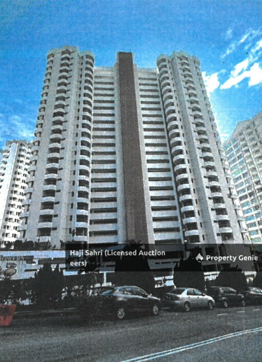 A corner three-bedroom condominium comes with two car parking bays yang beralamat pos di Unit No. 7-3A-5, Persiaran Tanjong Bungah, Twin Tower, 11200, Tanjong Bungah, Pulau Pinang