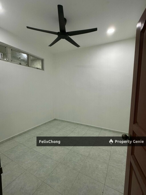 Taman Universiti 1 Sty Terrace,Jalan Kemuliaan,Skudai,Renovated