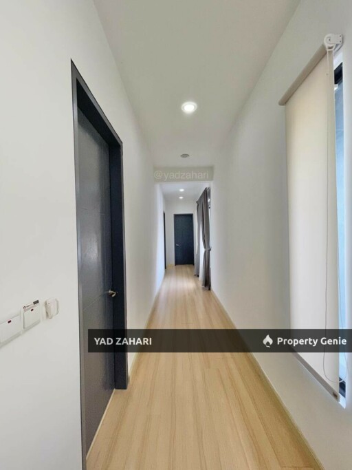 Semi-furnished Double Storey Zero Lot Bungalow Next to the Natural Lake, Perdana Heights