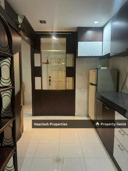 Tampoi Kipark Apartment for Sale