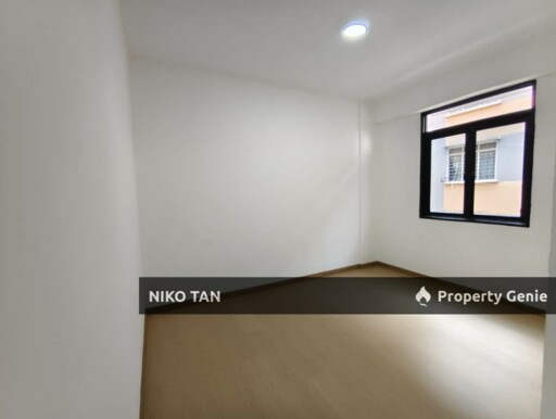 Jalan Cantik Pelangi Indah Flat For Sale