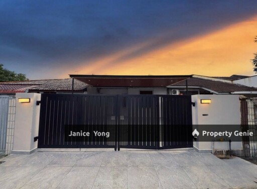 Taman Johor Jaya Jalan Teratai 32