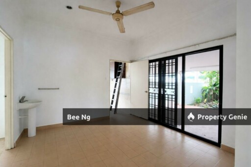 Taman Kolam Air / Jalan Rubi / 2 Storey Semi-D / For Sale & Rent