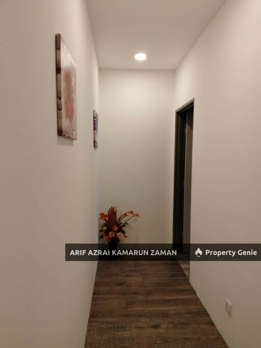 [High Rental Return] 2-Storey Commercial Shop Lot at Plaza Crystalville, Cyberjaya | RM2,000,000 (Negotiable)