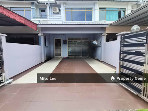 ✨🏡 Double Storey Terrace @ Mount Austin 双层排屋出售! ✨