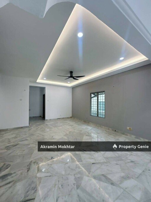 End Lot, Fully Renovated & Facing T- Junction | Double Storey Jalan 2/22, Bandar Tasik Puteri, Rawang