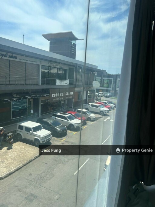 88 Market 2nd floor corner lot office for RENT
