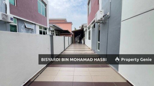 2 Unit Sekali Side By Side 1 Owner Renovated 1.5 Storey Bungalow Taman Senawang Perdana, Senawang.