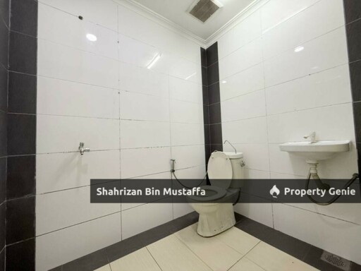 International Lot, End Lot, Taman Sri Saujana, Kota Tinggi, Johor