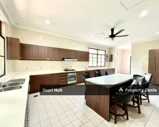 Fully Furnished - DOUBLE STOREY BUNGALOW IOI RESORT CITY PUTRAJAYA