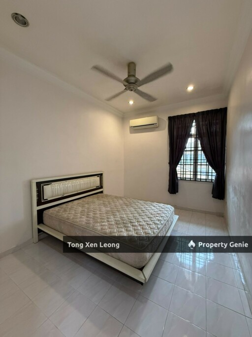 Spacious 5-Bedroom Terraced House In Melaka