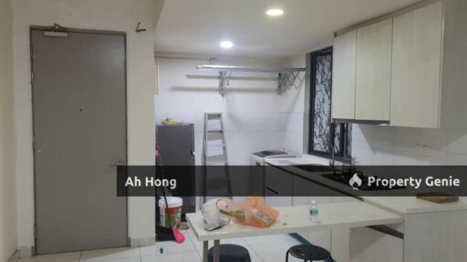 Jb Town / 1 Tebrau / 2bedroom / Fully Furnished / Nearby Ciq
