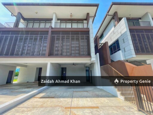 3 Storey Terrace The Mulia Residences Renovated For Sale