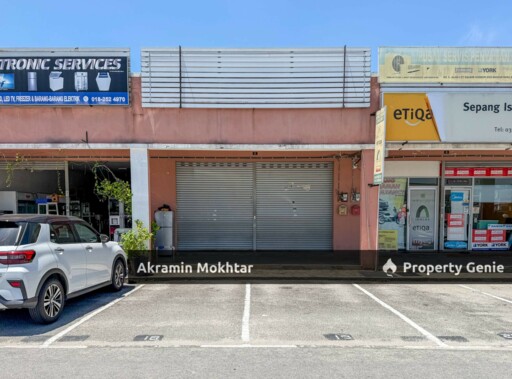 Facing OpenSingle | Storey Shoplot at Kosmopleks, Bandar Baru Salak Tinggi, Sepang