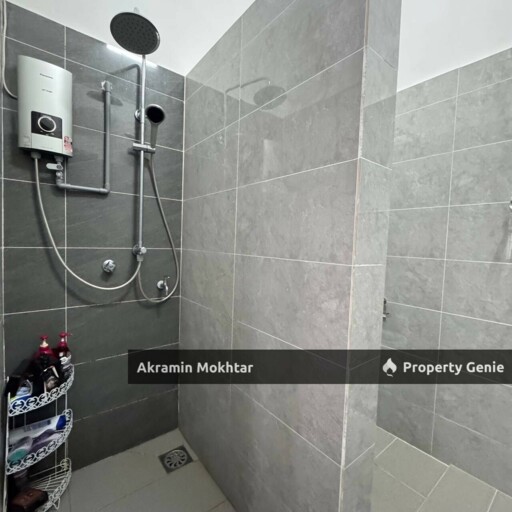 FREEHOLD & FULLY RENOVATED | Three Storey TOWNHOUSE Prima Court Ampang LOWER UNIT