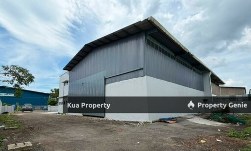 Double Storey Semi-Detached Warehouse at Demak Laut