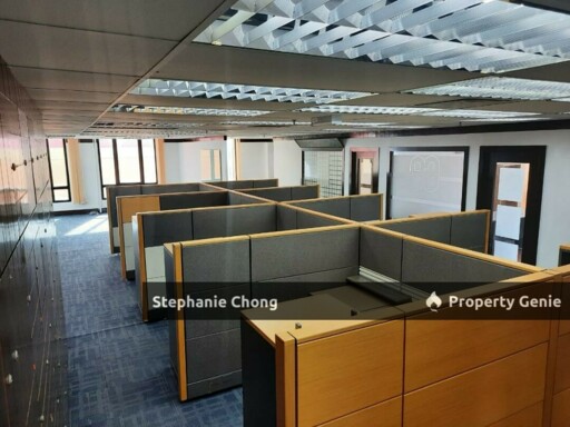Fully Furnished Office Steps Away from Taman Jaya LRT Amcorp Mall Petaling Jaya