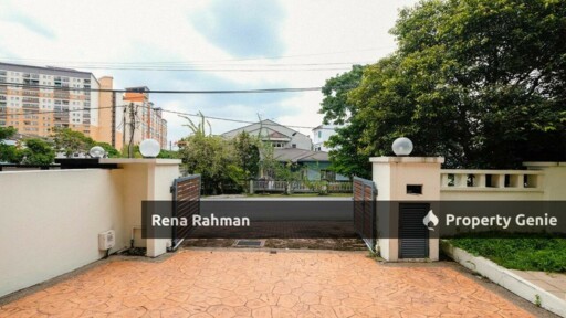 Stunning 4 Bedroom Semi-Detached House in Taman Kelab Ukay